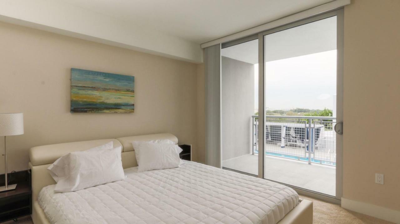 Pelicanstay In Coconut Grove Miami Coral Gables Exterior photo
